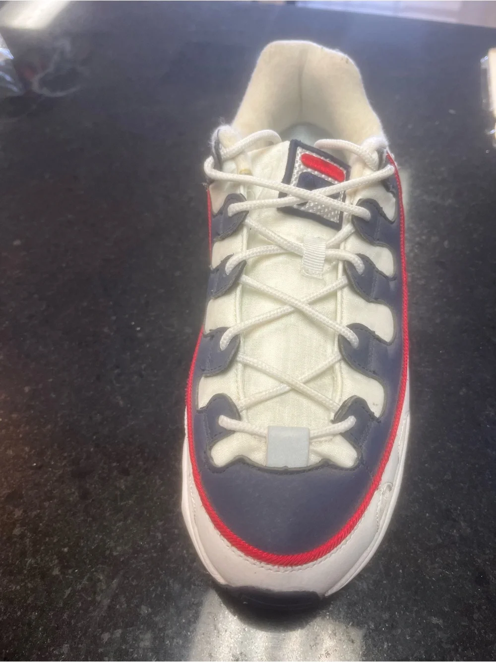 Left side shoe Fila sz 11 Men's Casual Lace-Up Sneakers - White, Navy & Red